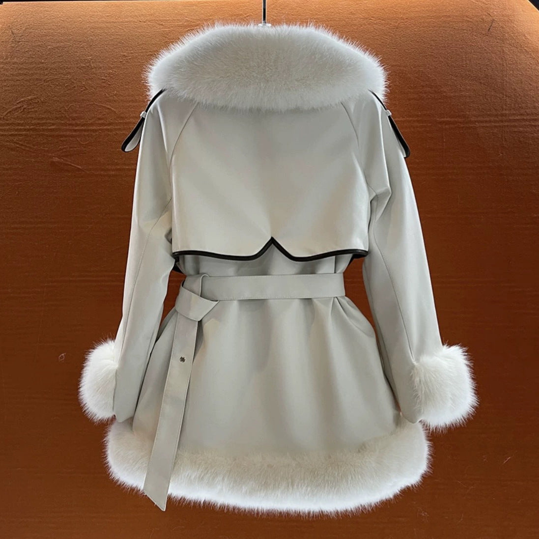 Elegant Big Fur Collar Fur Fur Coat For Women