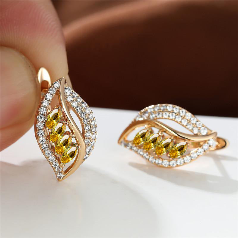 Four Diamond Leaf Slightly Zircon-encrusted Stud Earrings High-grade